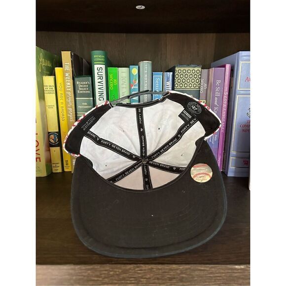 🐿️ 47 Forty Seven Brand New York Yankees MLB Genuine Merchandise SnapBack Cap NY - Picture 5 of 12
